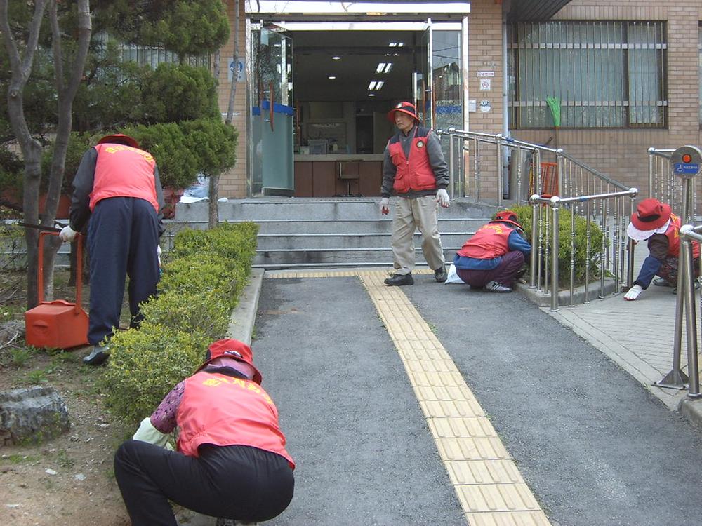 환경지킴이 화단정비 사진 사진