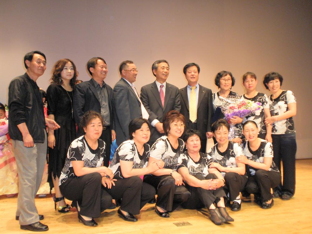 화수2동 2009년 주민자치센터 수강생경연대회 최우수상 수상 사진