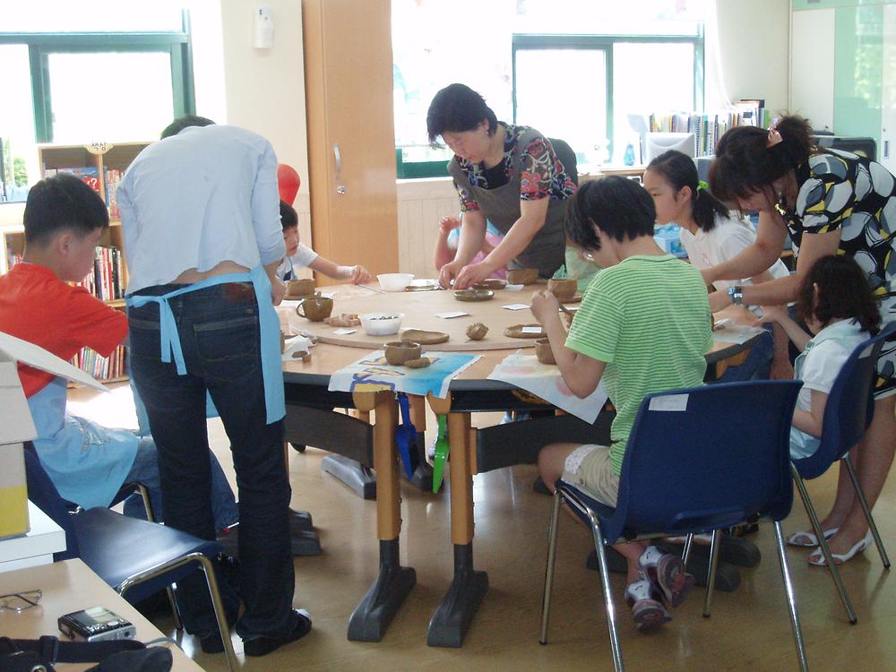 장애인무료도예교실 수업모습(10.6.9) 사진