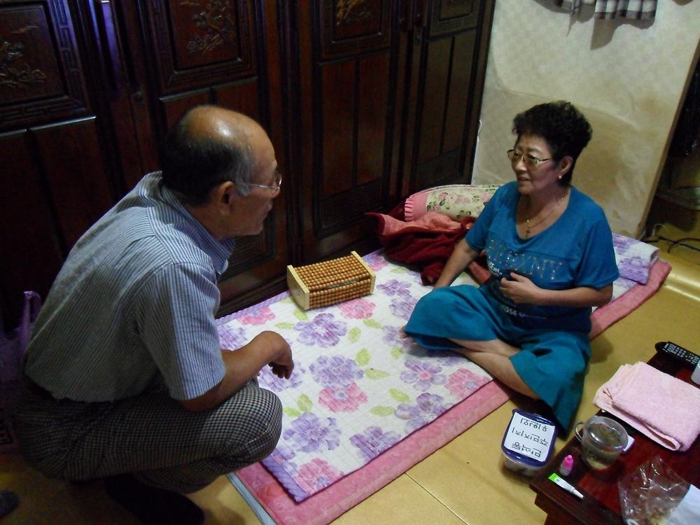 독거노인 송편 나눠드리기 행사 사진