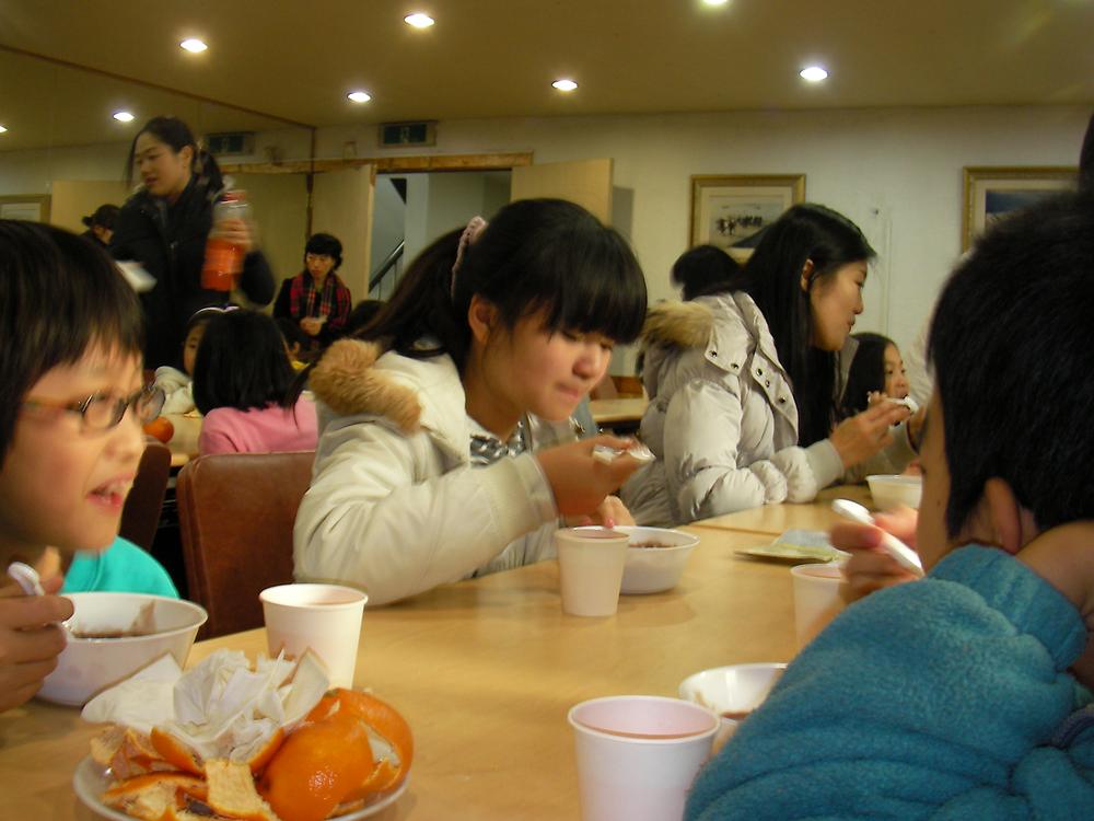 동짓날맞이 팥죽 만들기 체험 행사 사진