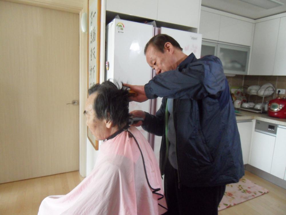 찾아가는 이·미용 봉사 활동^^ 사진