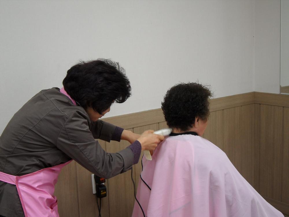 4월 사랑의 나눔 행사 사진