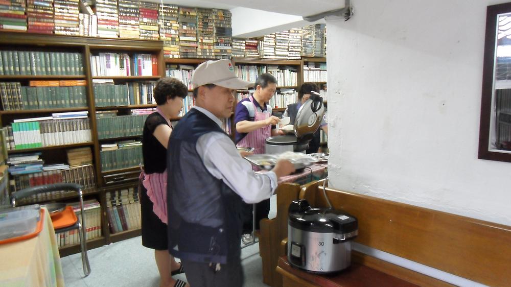 7월 주민자치위원회 봉사활동 사진