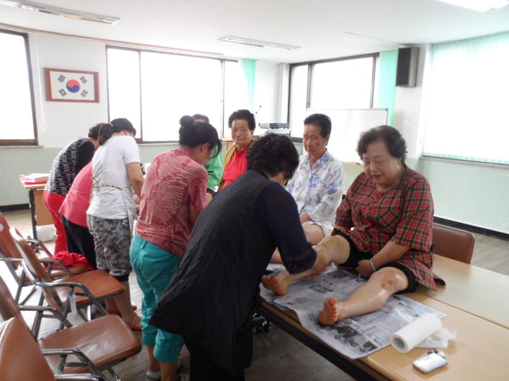발마사지 수강생 봉사활동 실시 사진