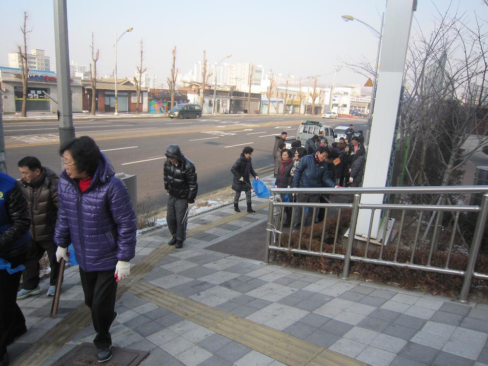 1.22. 설맞이 마을 대청소 사진