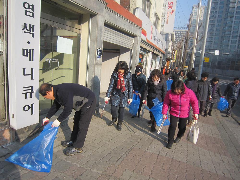 1.22. 설맞이 마을 대청소 사진