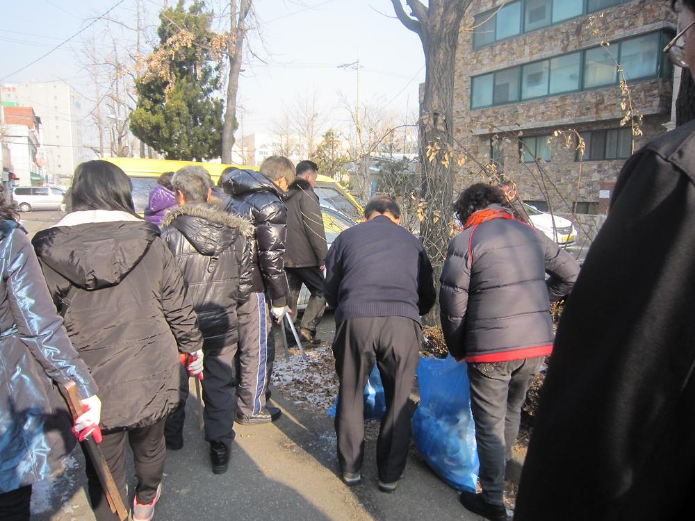 1.22. 설맞이 마을 대청소 사진