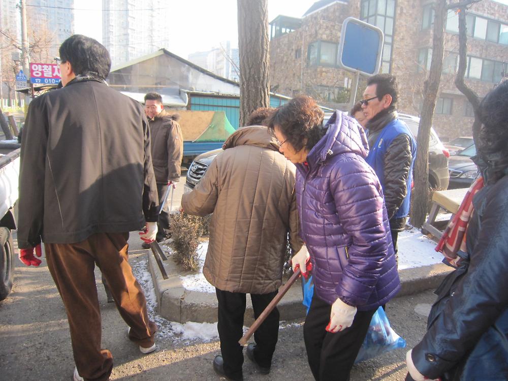 1.22. 설맞이 마을 대청소 사진