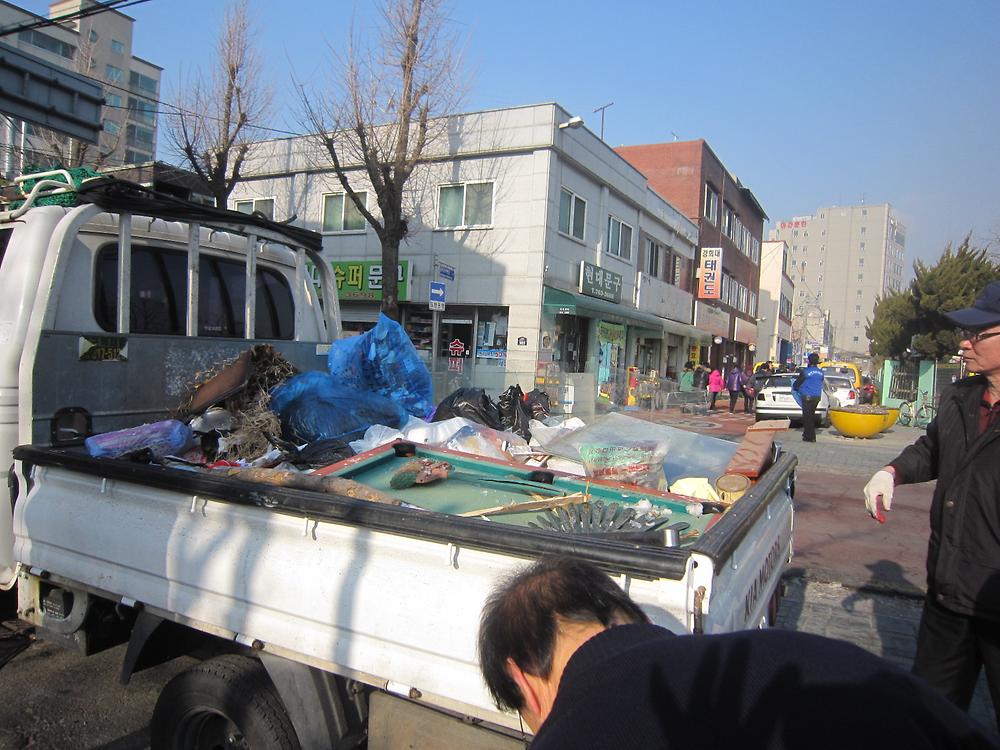 1.22. 설맞이 마을 대청소 사진