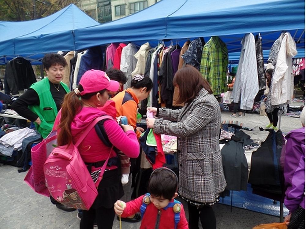 화수2동 화도진 벼룩시장 참여 사진