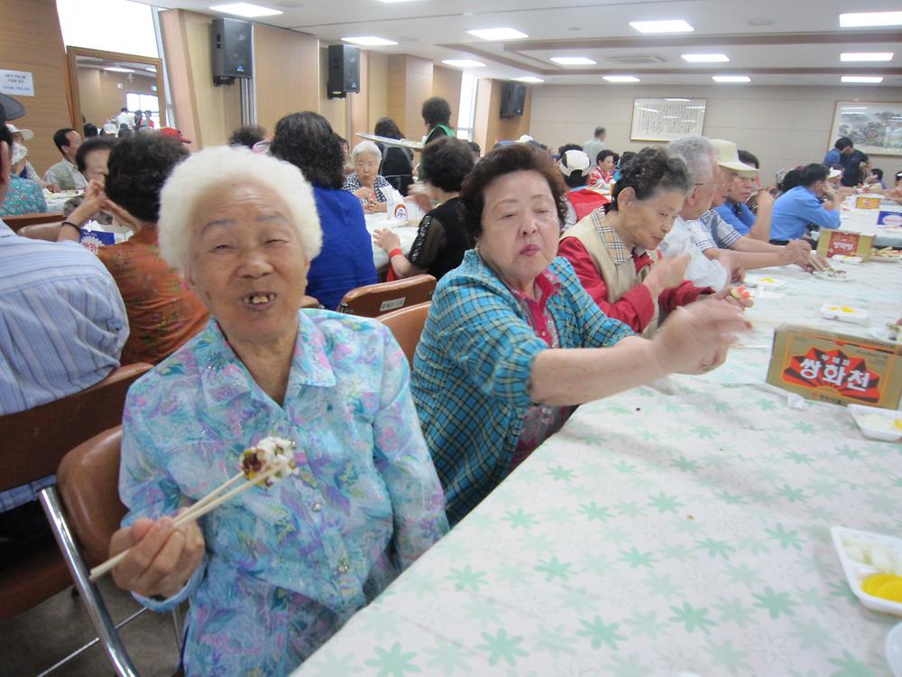 6.27 어르신 경로행사 사진