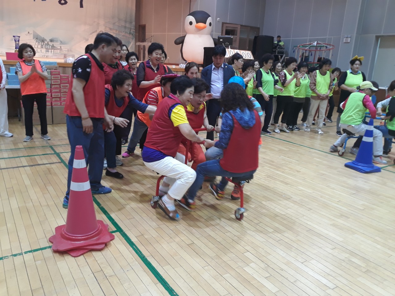 BandPhoto_2019_06_13_16_19_35.jpg 이미지