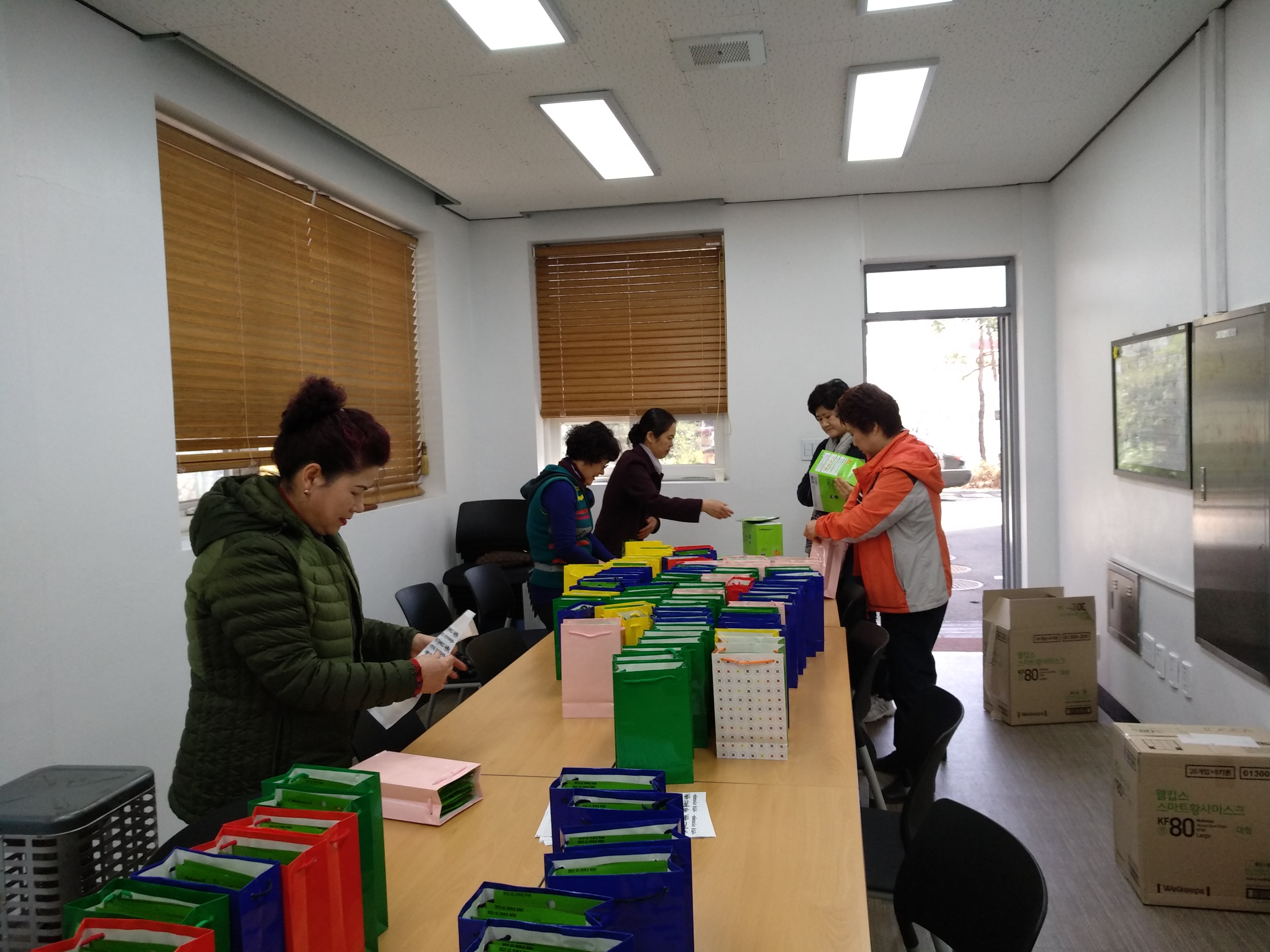 황사마스크나눔행사_(2).jpg 이미지