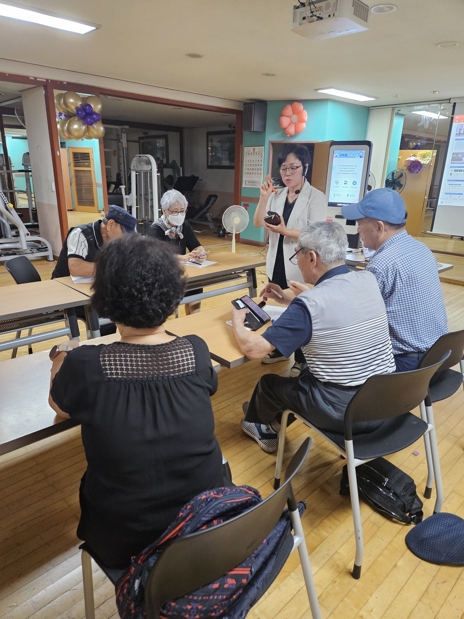 송현3동_주민자치회_키오스크_교육.jpg 이미지