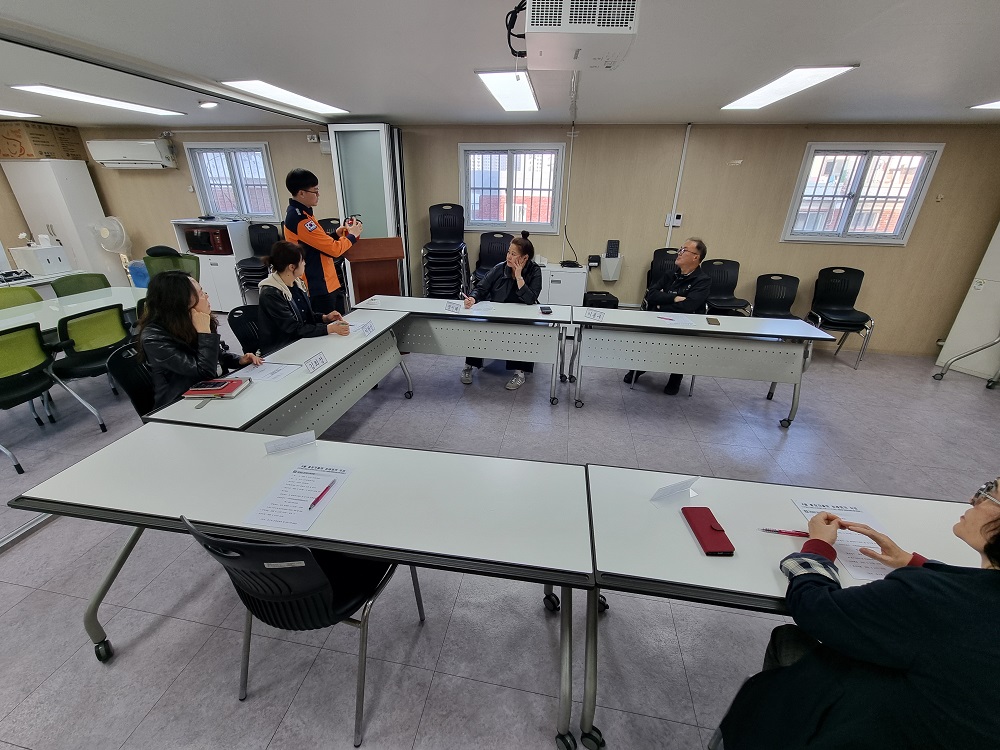 송림2동_소화기교육(2025.04.25.)_(3).jpg 이미지