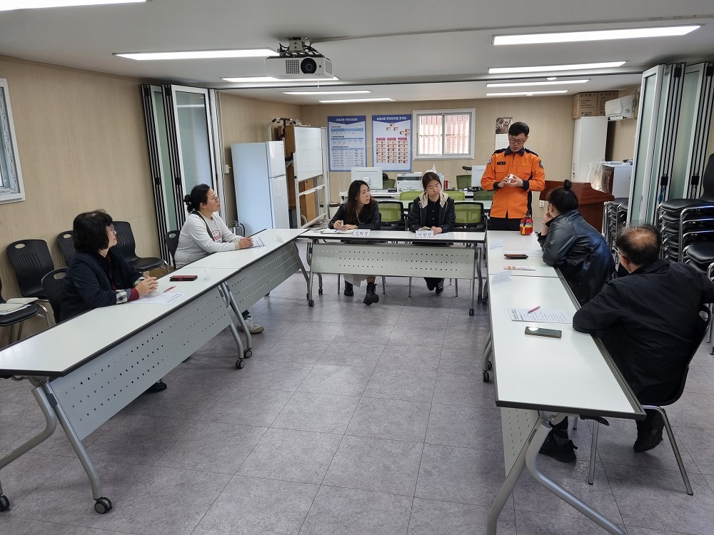 송림2동_소화기교육(2025.04.25.)_(4).jpg 이미지
