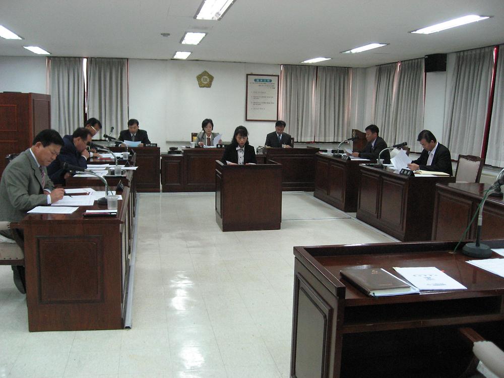 제129회 임시회 조례심사특별위원회 사진