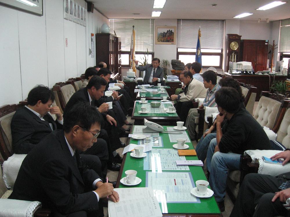 산업도로저지추진위원회와의 간담회(2007.10.1) 사진