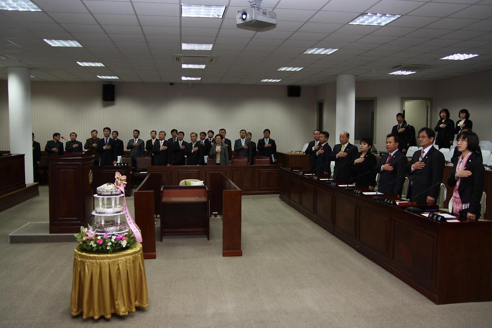 지방의회 20주년 기념 사진