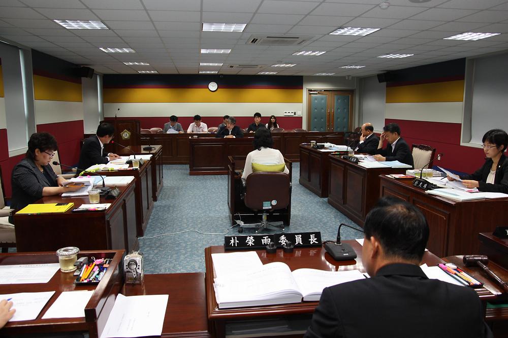 제170회 인천광역시동구의회 제1차정례회 예산결산특별위원회 사진