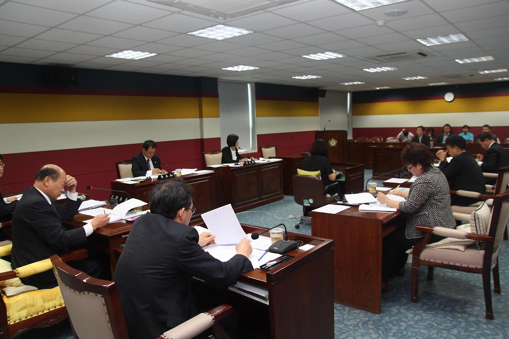 제171회 인천광역시동구의회 임시회 조례심사특별위원회 사진
