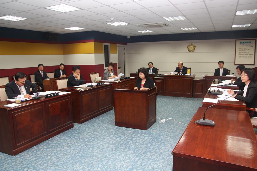 제171회 인천광역시동구의회 임시회 조례심사특별위원회 사진
