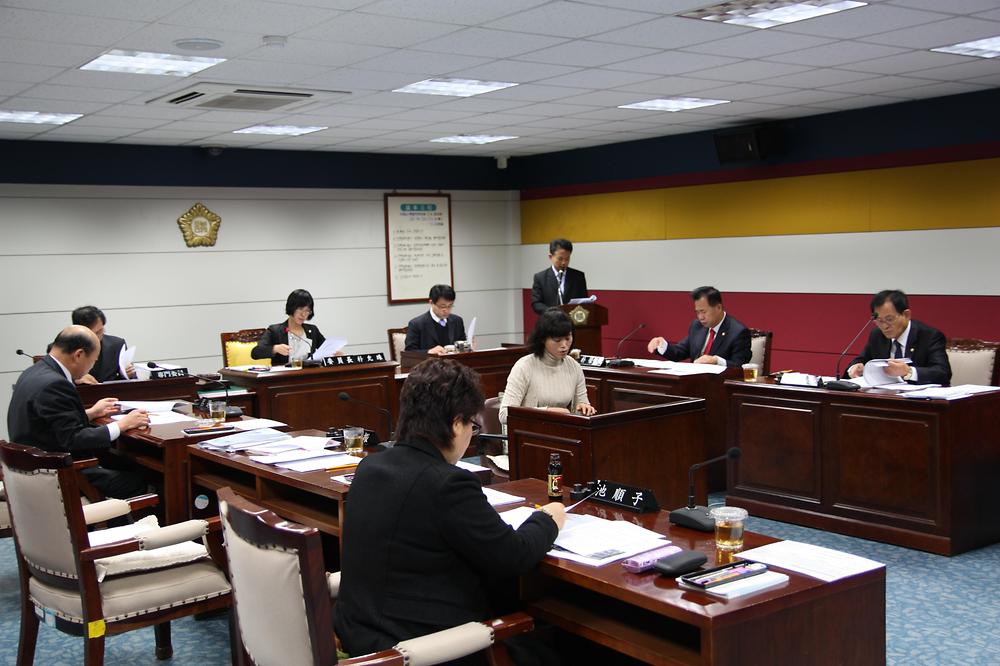 제173회 인천광역시 동구의회 제2차정례회 제1차 조례심사특별위원회 사진