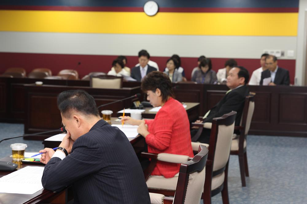 제180회 동구의회 임시회 제1차 조례심사특별위원회 사진