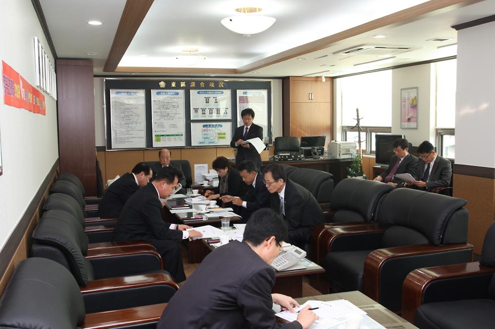 동구의회 현안사안 및 임시회 관련 의원간담회 사진