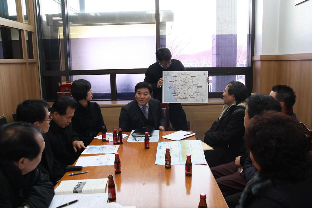 제2외곽순환(인천~김포)고속도로 건설관련 국토해양부 방문 면담 사진