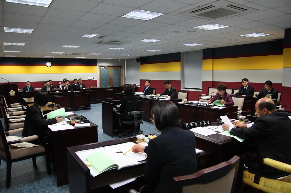 제175회 임시회 예산결산특별위원회 사진