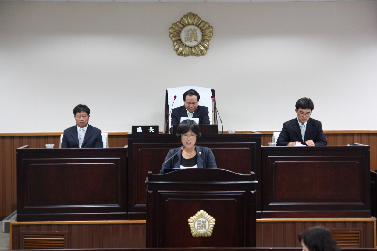 박윤주의원님1.jpg 이미지