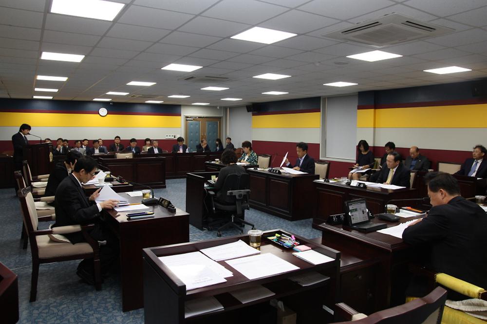 제187회 동구의회 제1차 조례심사특별위원회 사진