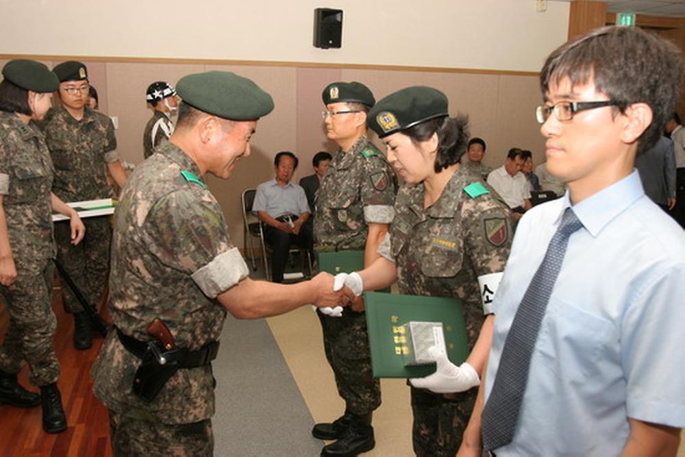 동구 여성예비군소대 창설식 사진