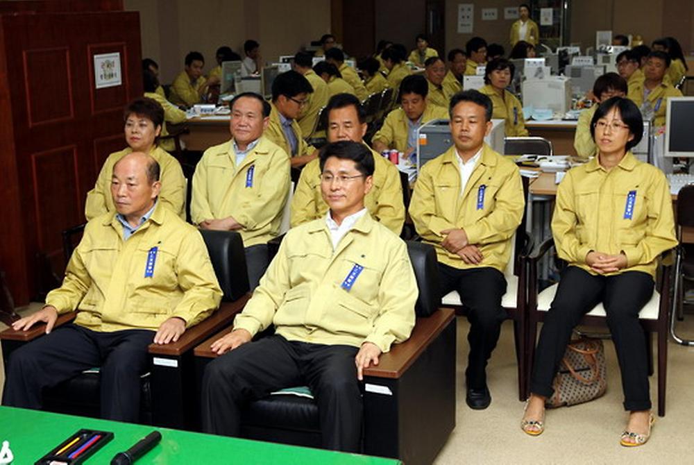 동구의회를 비롯한 각 단체 을지연습장 방문 사진