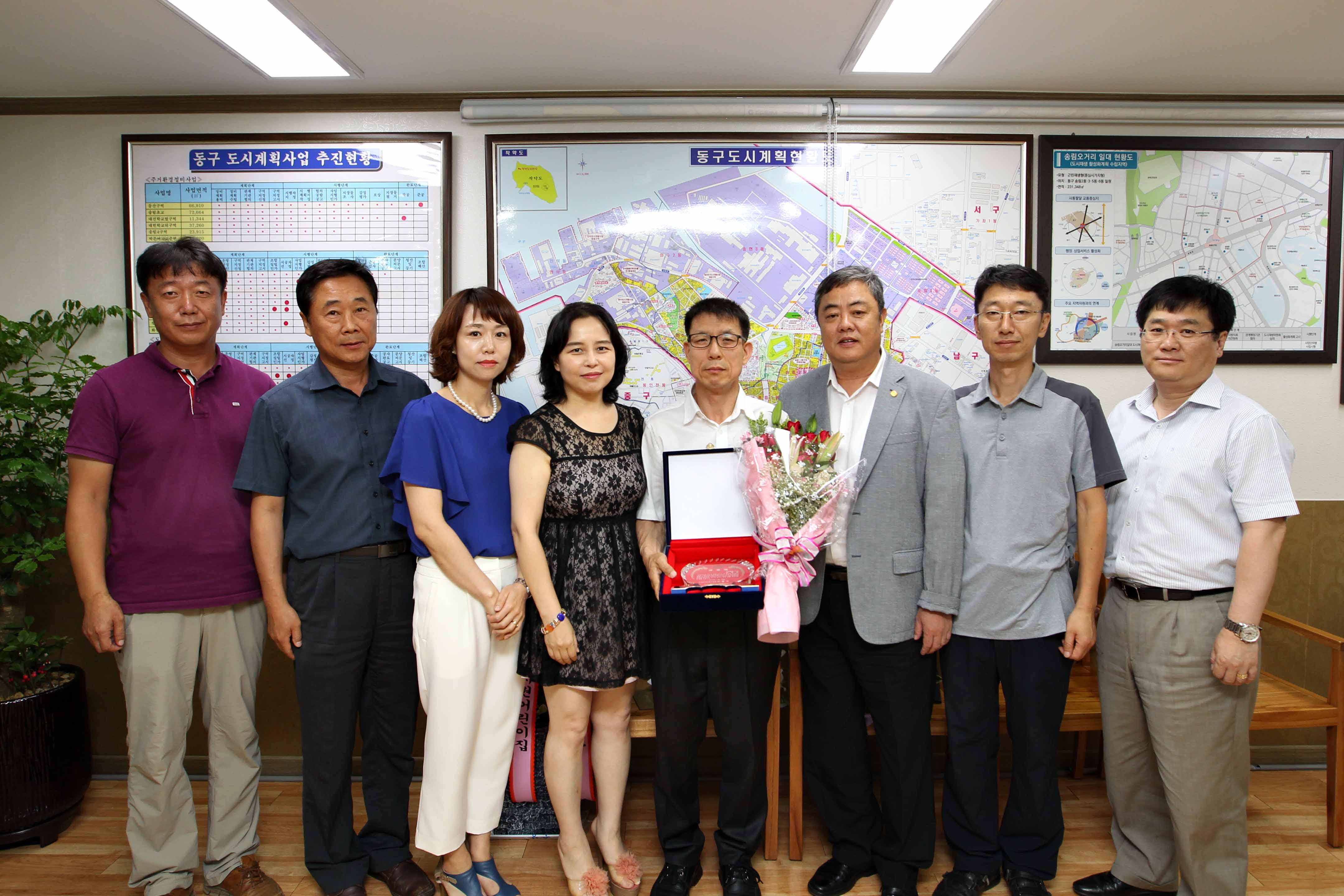 20160715_지방행정사무관_이상진_지방행정사무관_김준일_명예퇴임식4.jpg 이미지