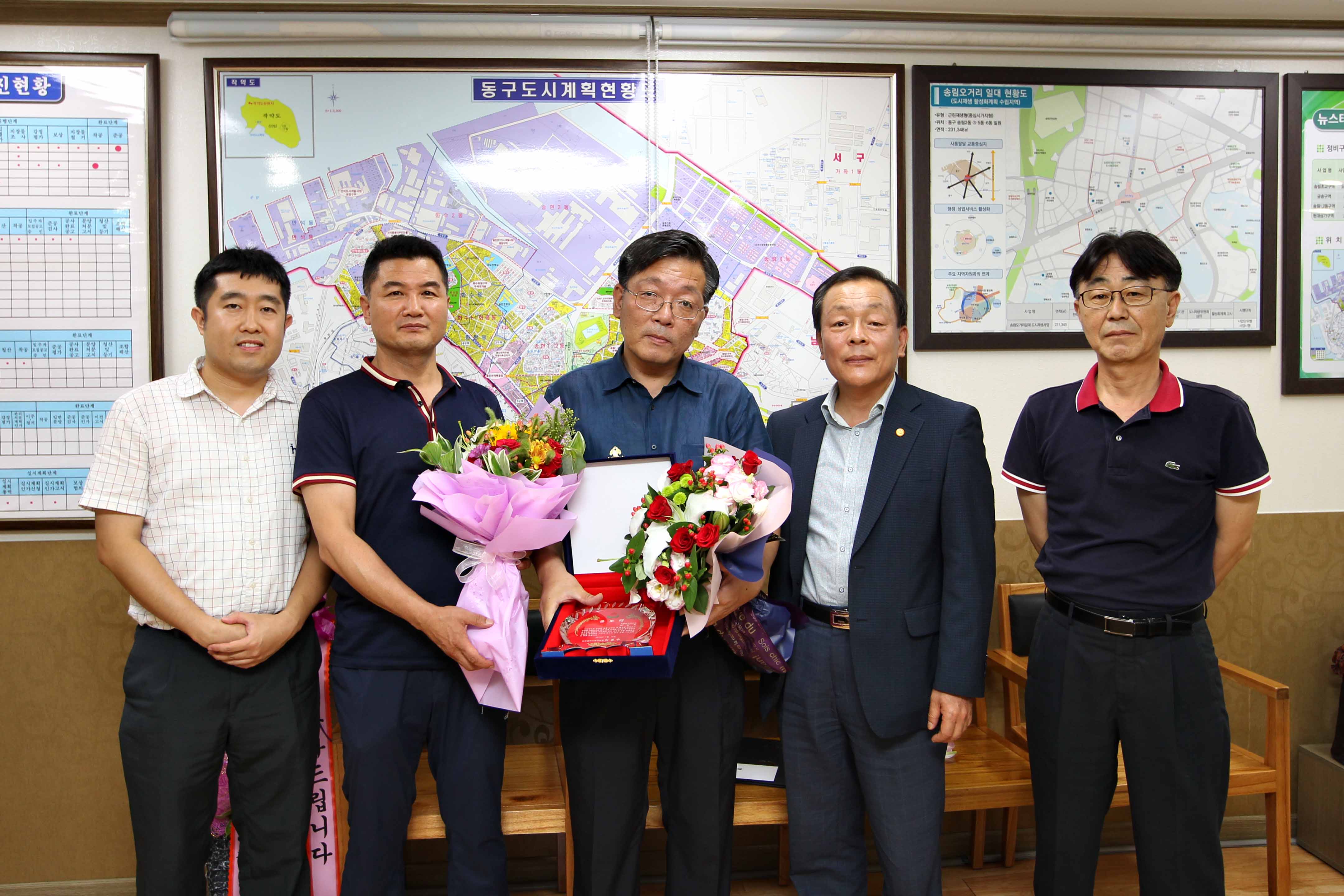 20160715_지방행정사무관_이상진_지방행정사무관_김준일_명예퇴임식5.jpg 이미지