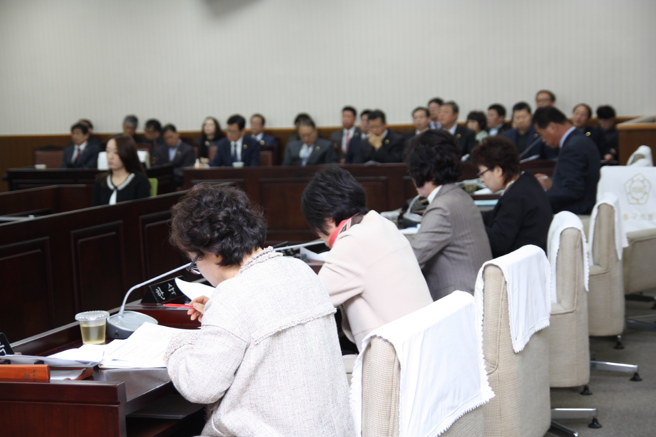 제212회_임시회_제2차_본회의IMG_2825.jpg 이미지