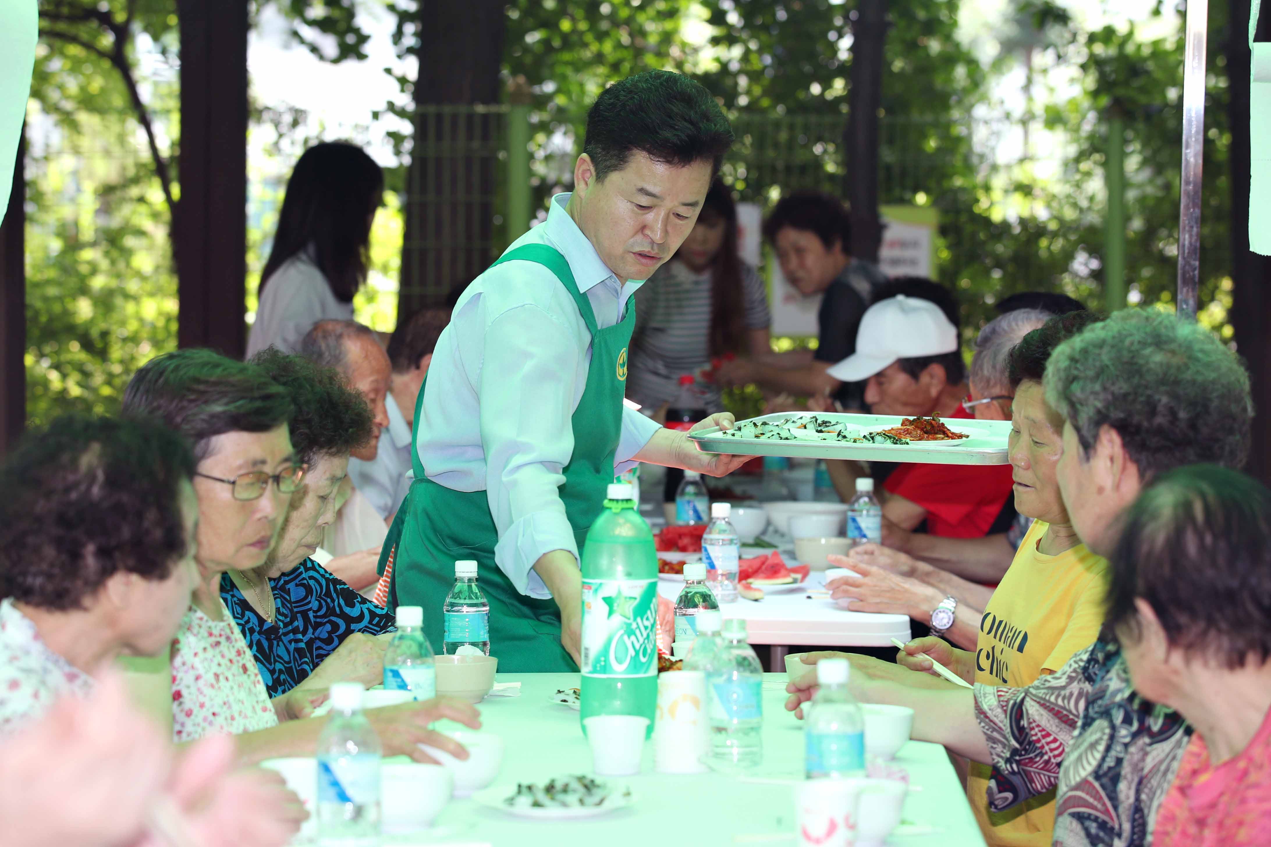 20180719_송현3동_경로잔치1.jpg 이미지