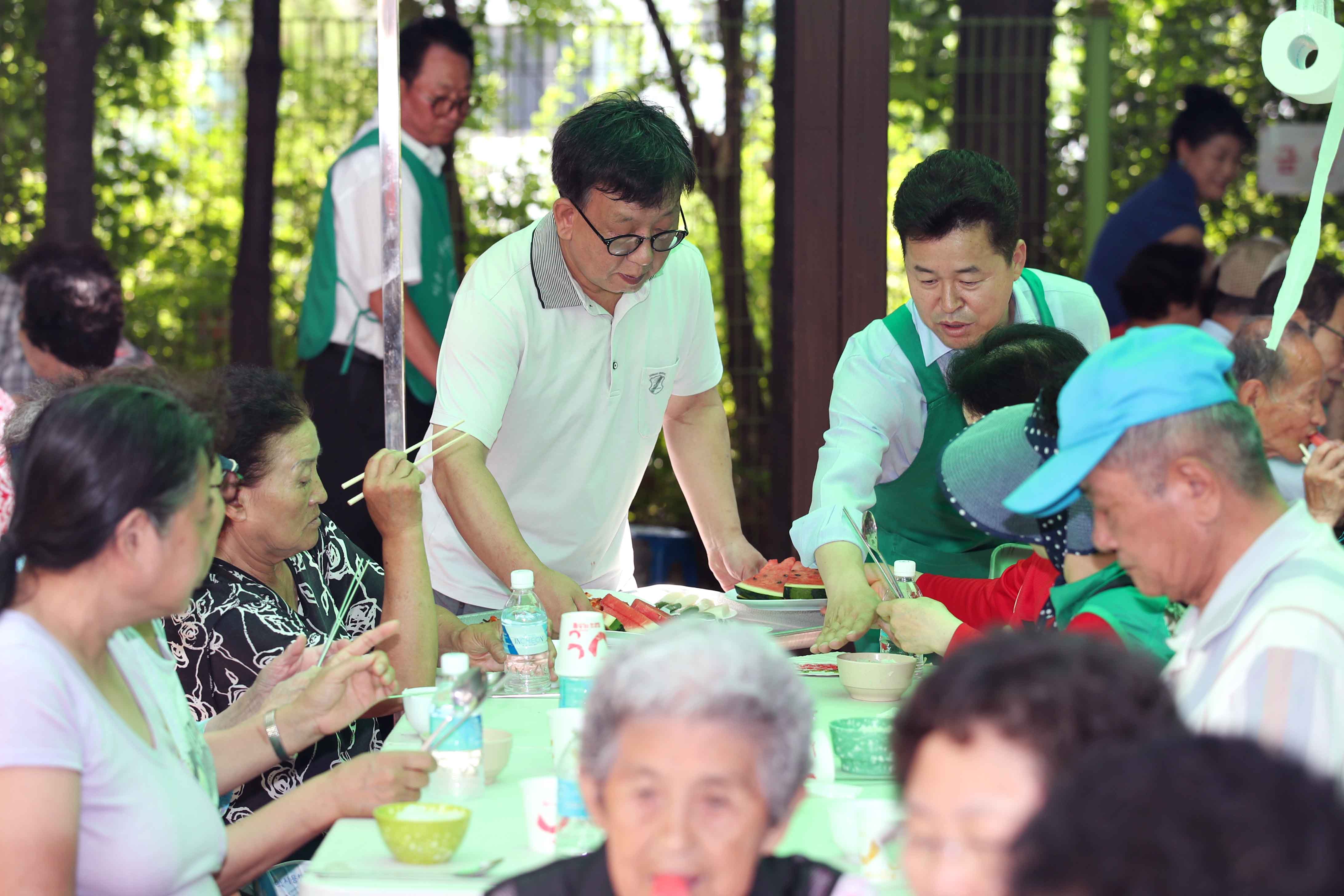 20180719_송현3동_경로잔치6.jpg 이미지