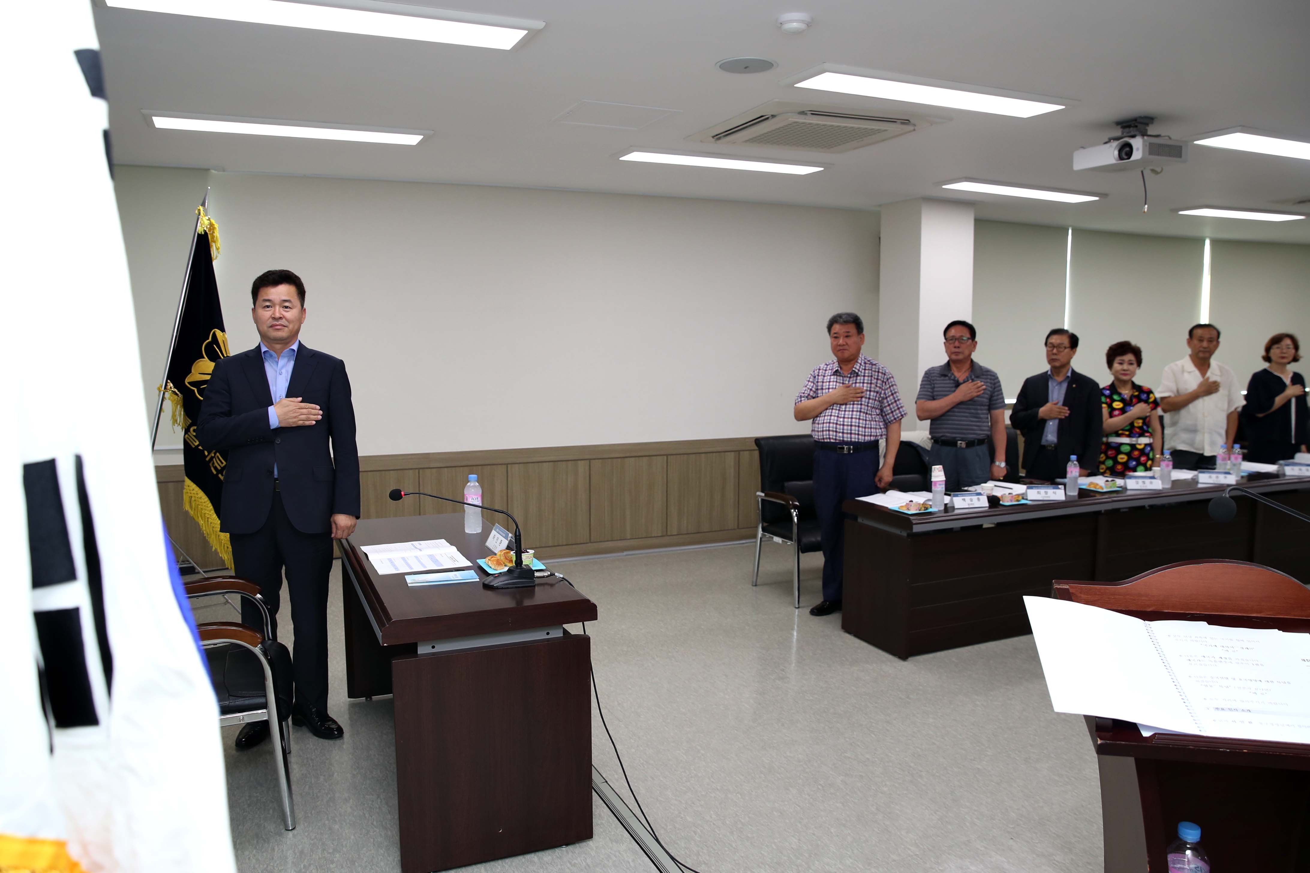 20180725_18기_민주평화통일자문회의_동구협의회_지역대표_자문위원_위촉장_전수_및_간담회3.jpg 이미지