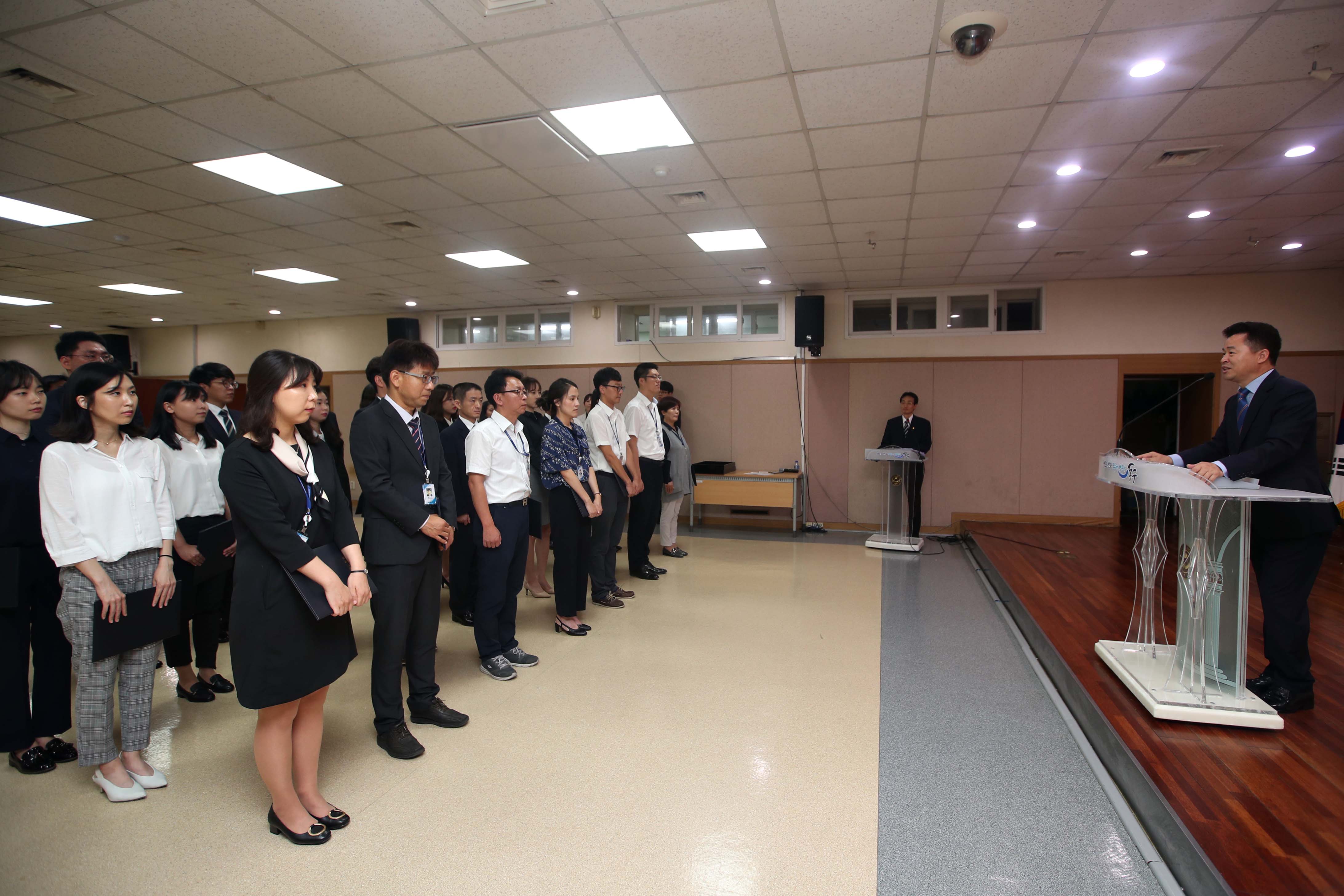 20180903_임용장_수여식___신규공무원_간담회4.jpg 이미지