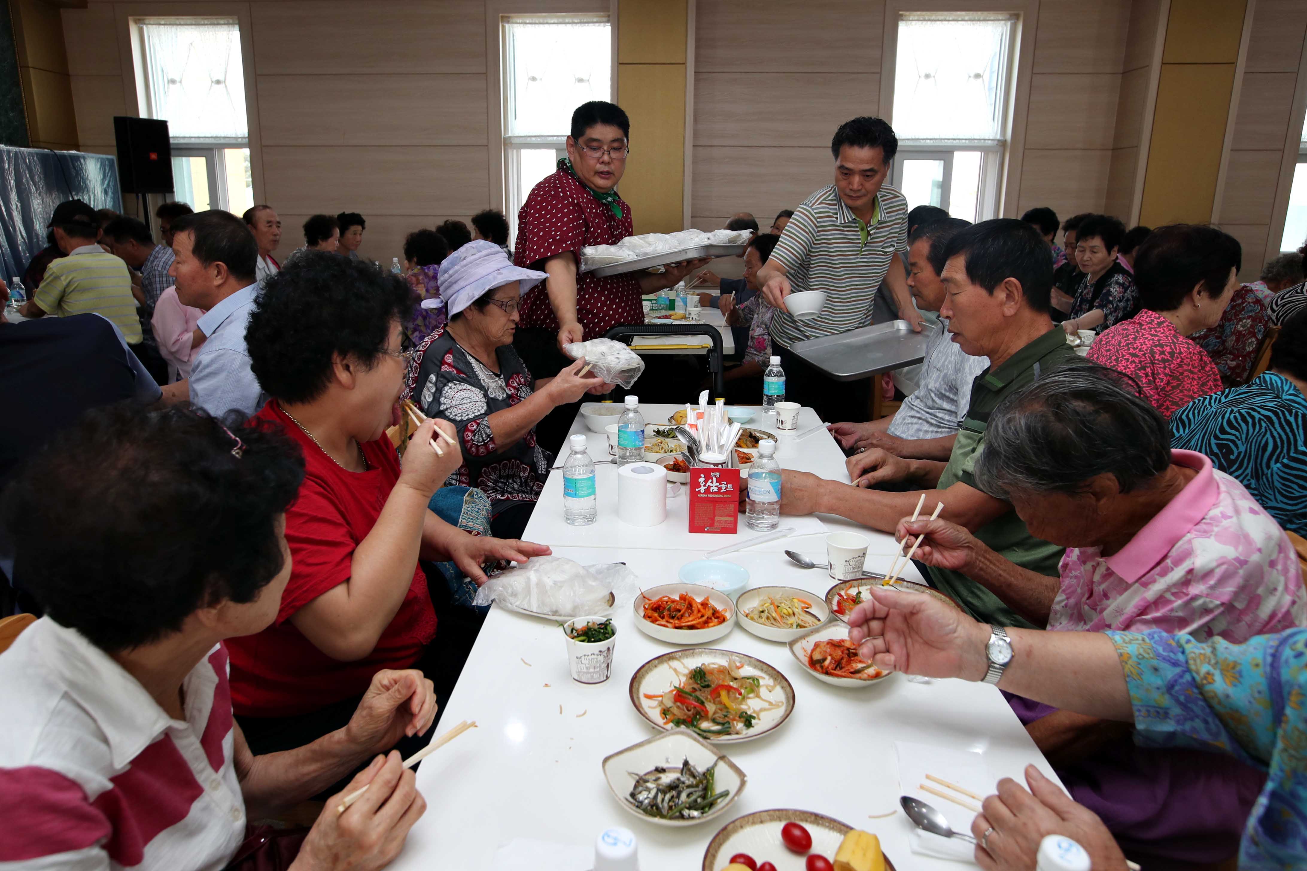 20180907_화수1화평동_새마을부녀회_경로잔치5.jpg 이미지
