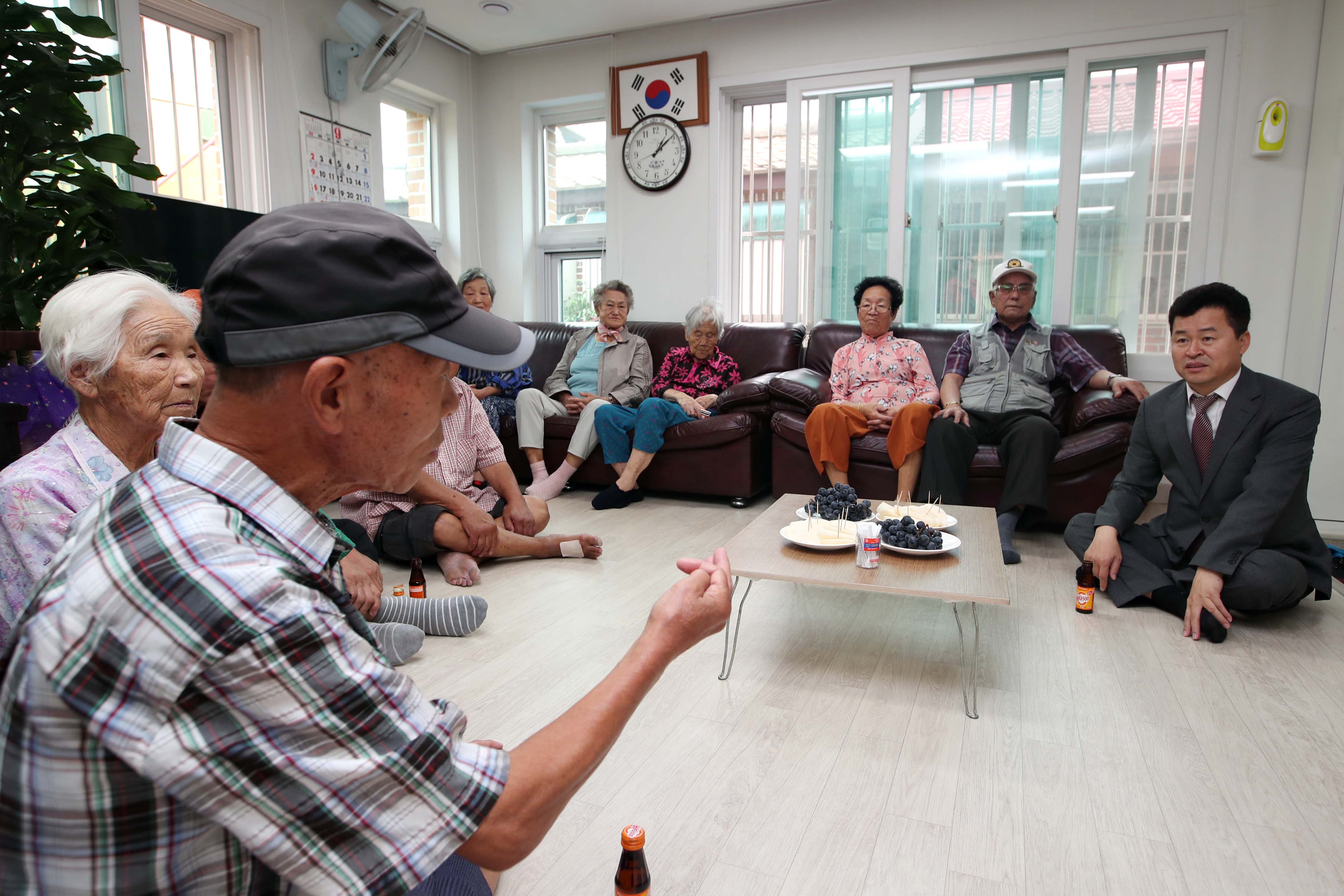 20180919_추석맞이_경로당_방문7.jpg 이미지