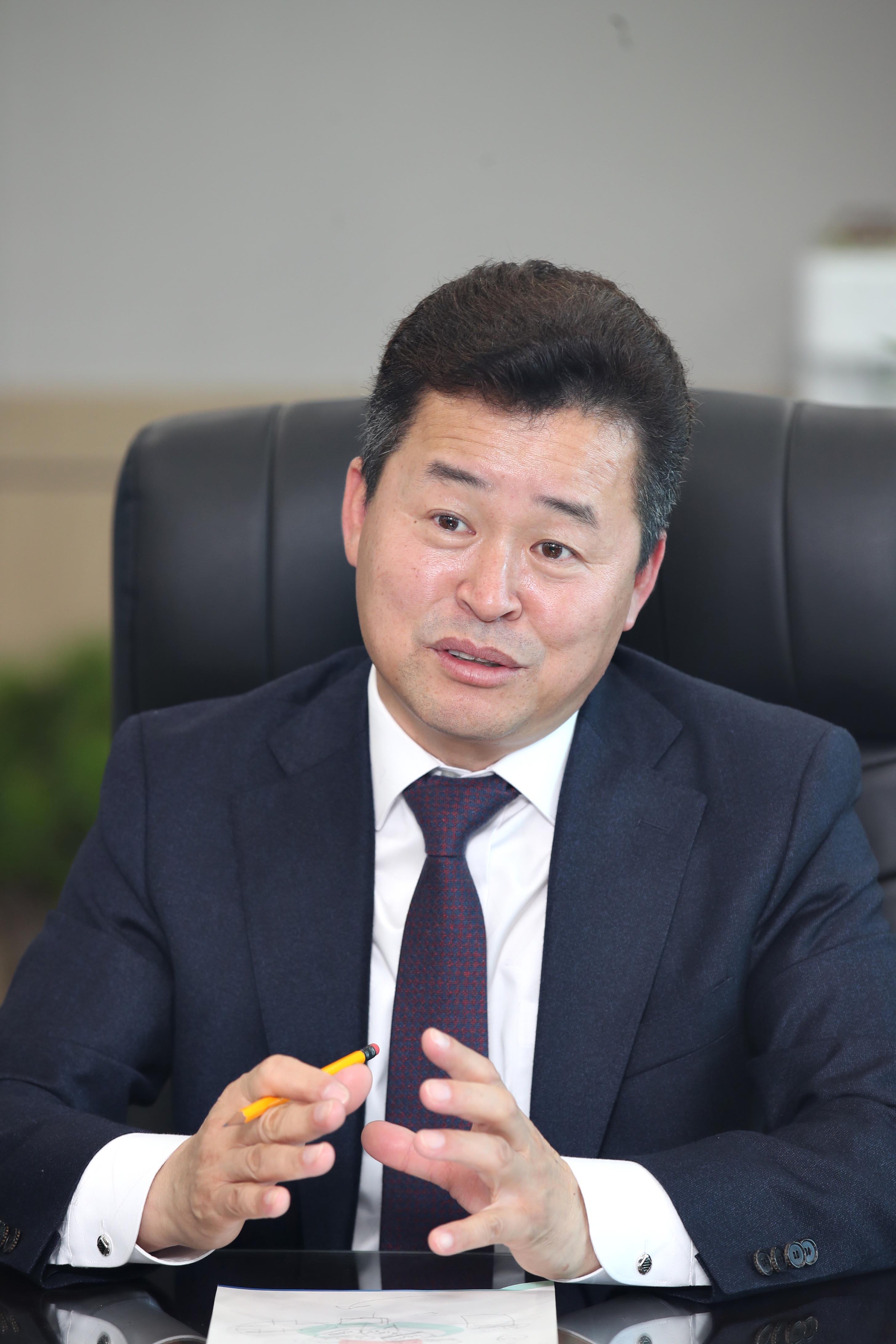 20181017_시사저널_인터뷰12.jpg 이미지