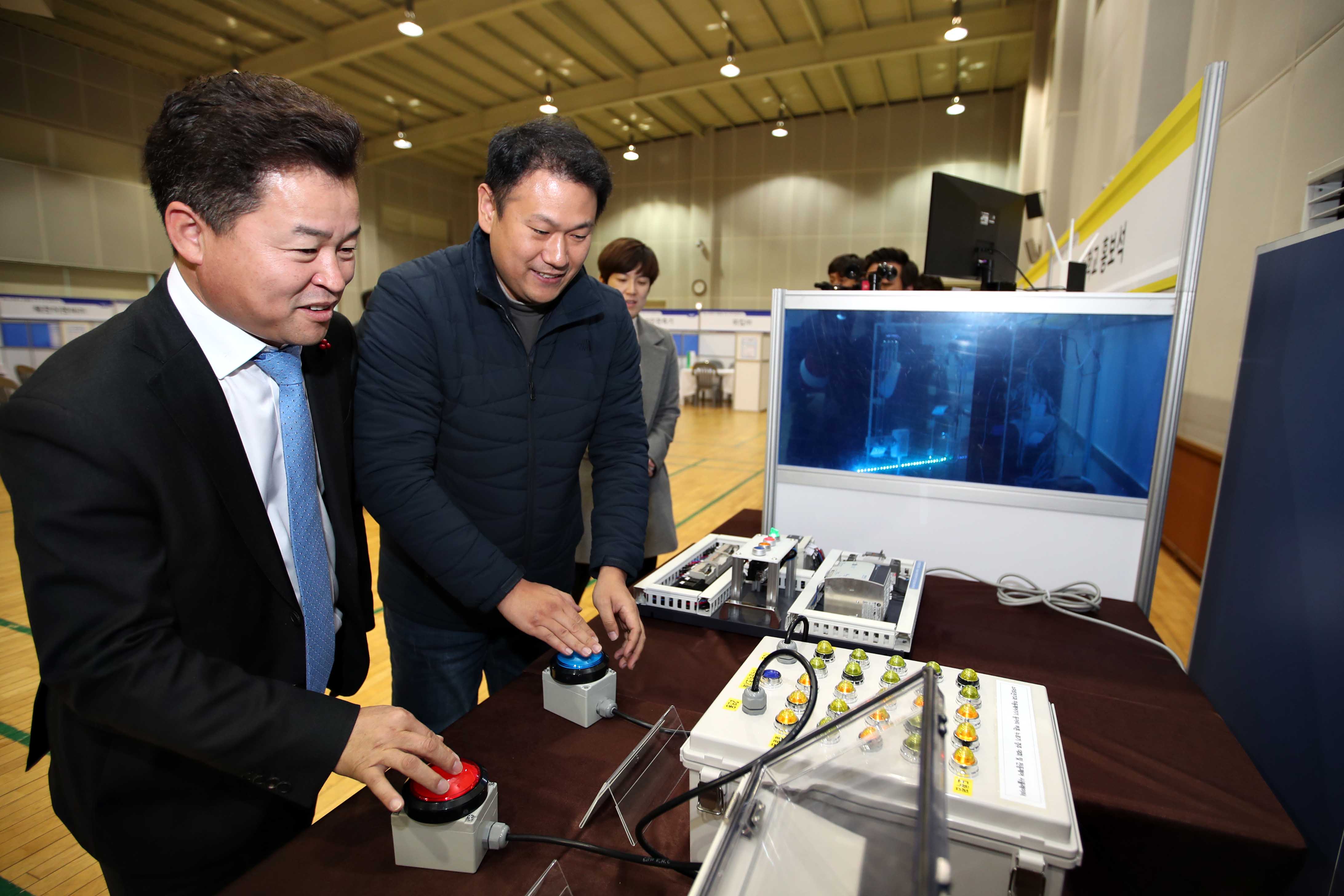20181122_재능고등학교_맞춤형_구인구직_만남의_날8.jpg 이미지