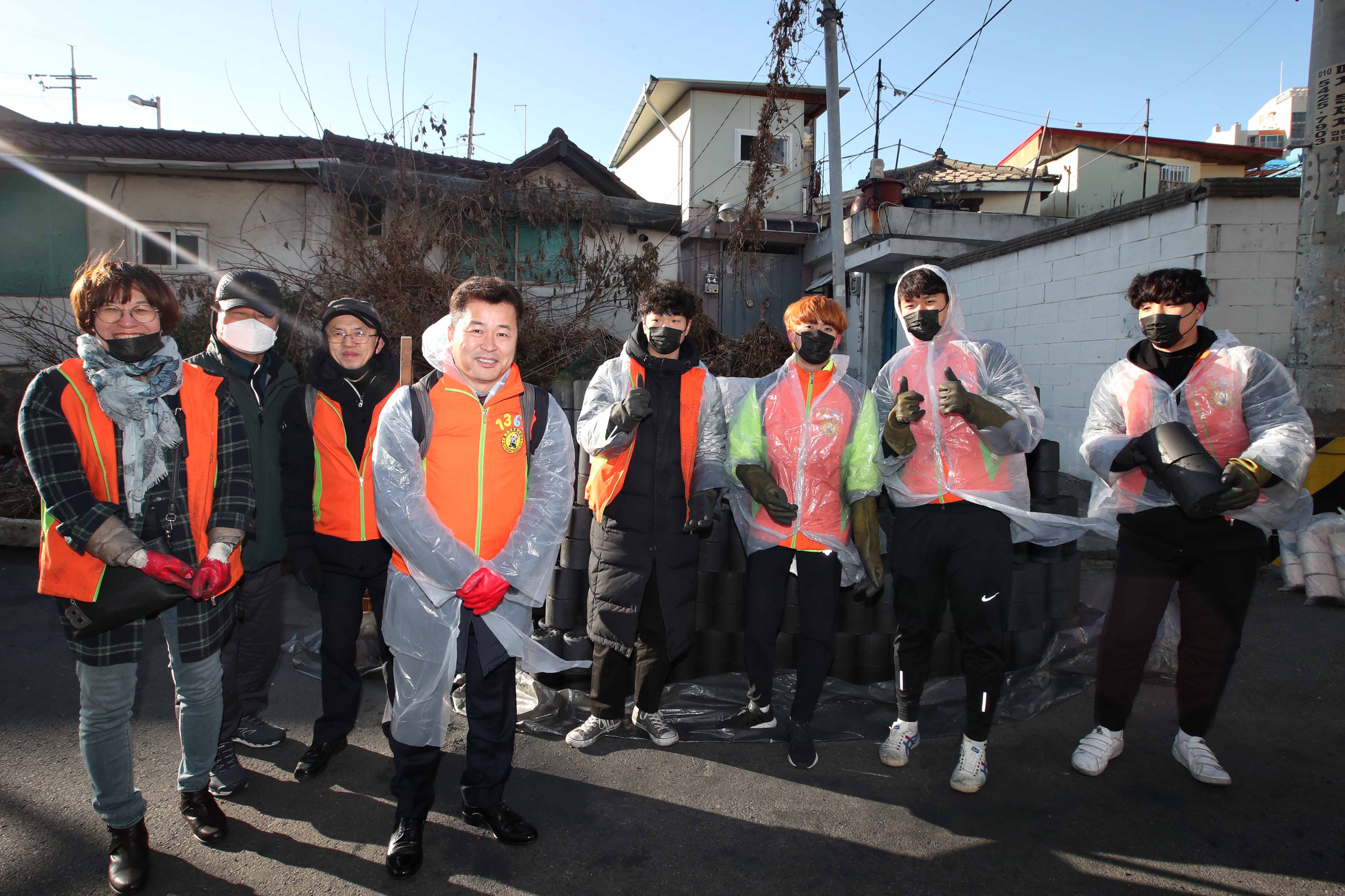 20181227_인천재능대학교_연탄_배달_봉사4.jpg 이미지