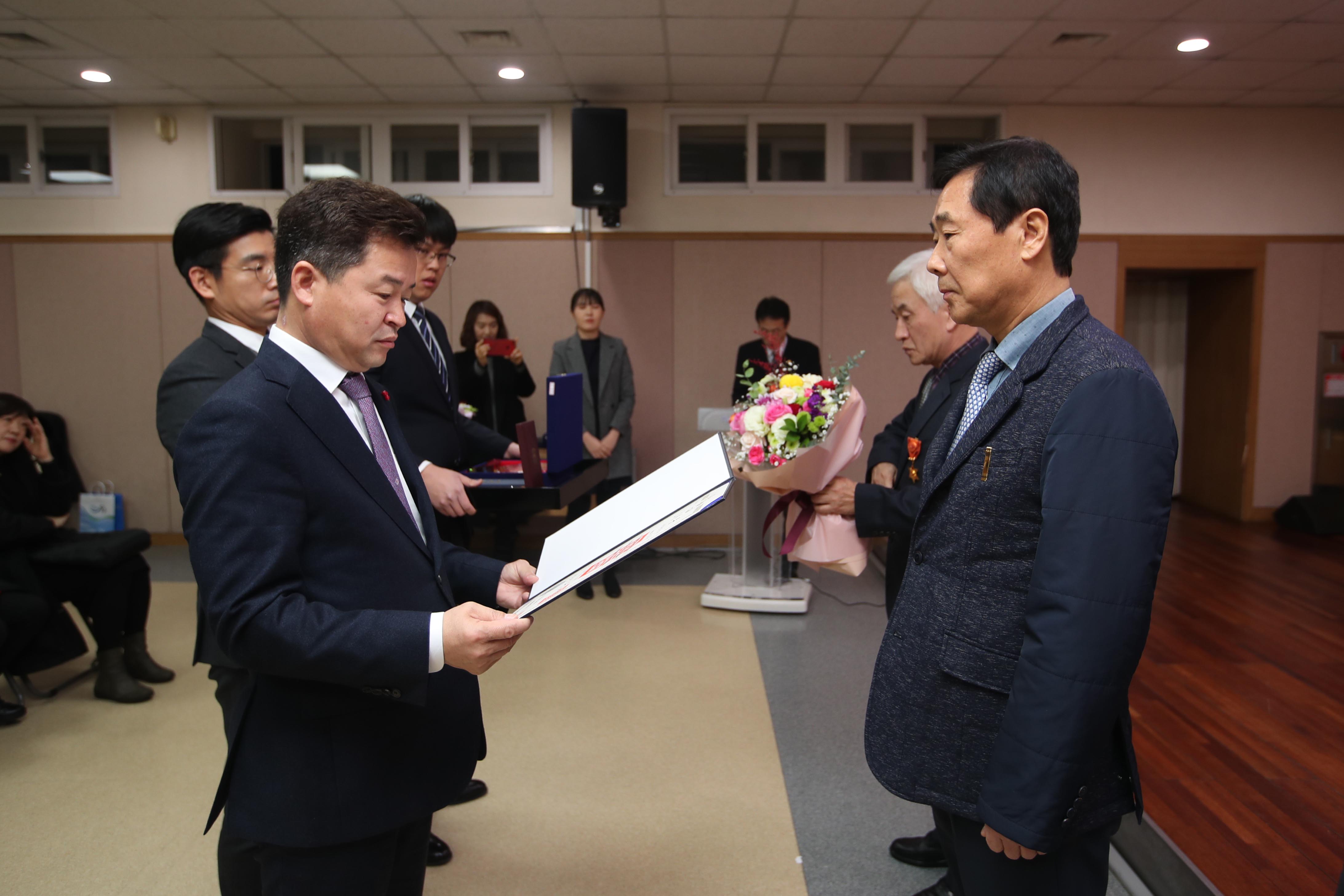 20181228_2018년_하반기_정년퇴임식4.jpg 이미지