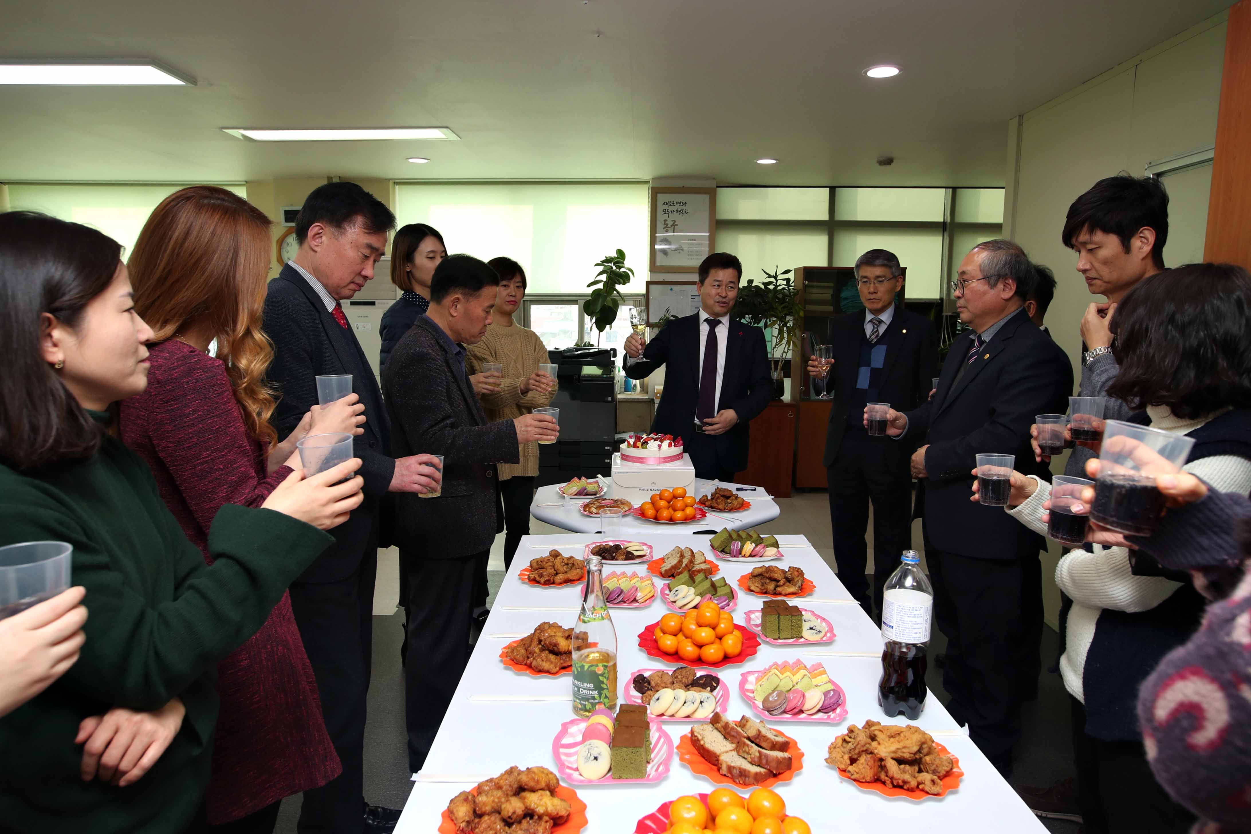 20181231_청장님_부서_순회방문4.jpg 이미지